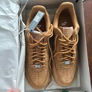 Nike Air Force 1 low SUPREME- wheat NWT